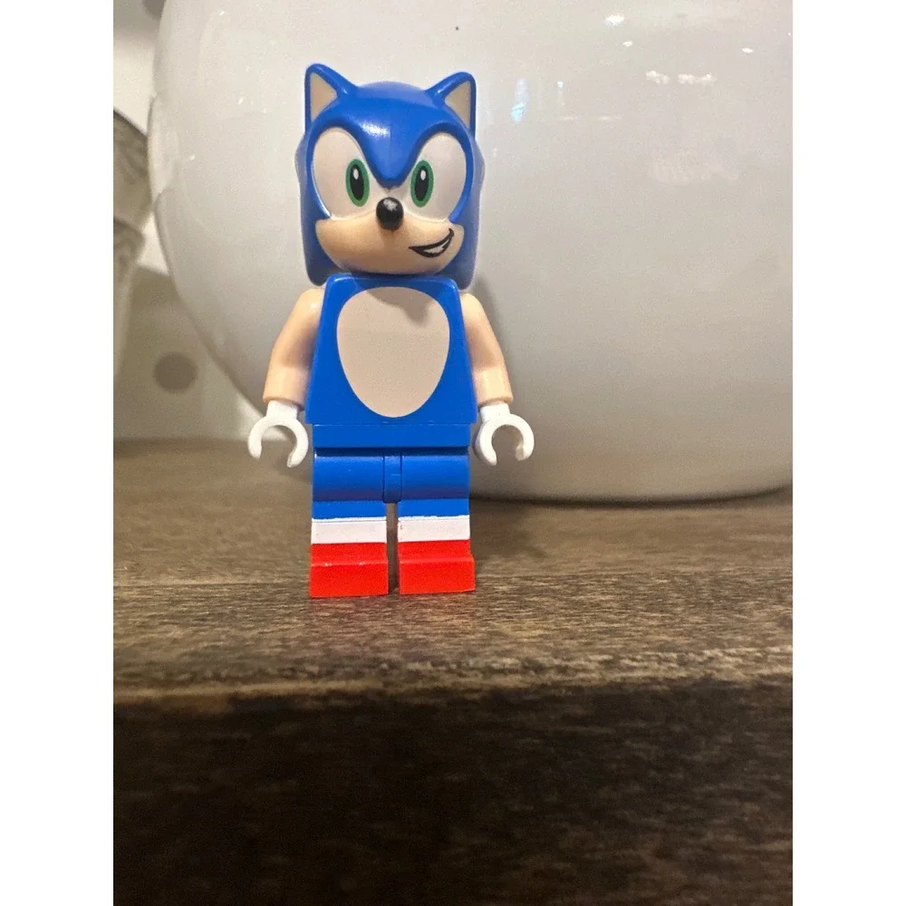 LEGO Sonic the Hedgehog Minifigure Blue Hedgehog Sega Video Game Figure 2022